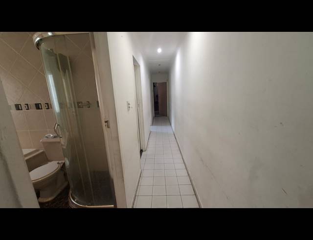 3 BEDROOM FREEHOLD FOR SALE IN WOODLANDS